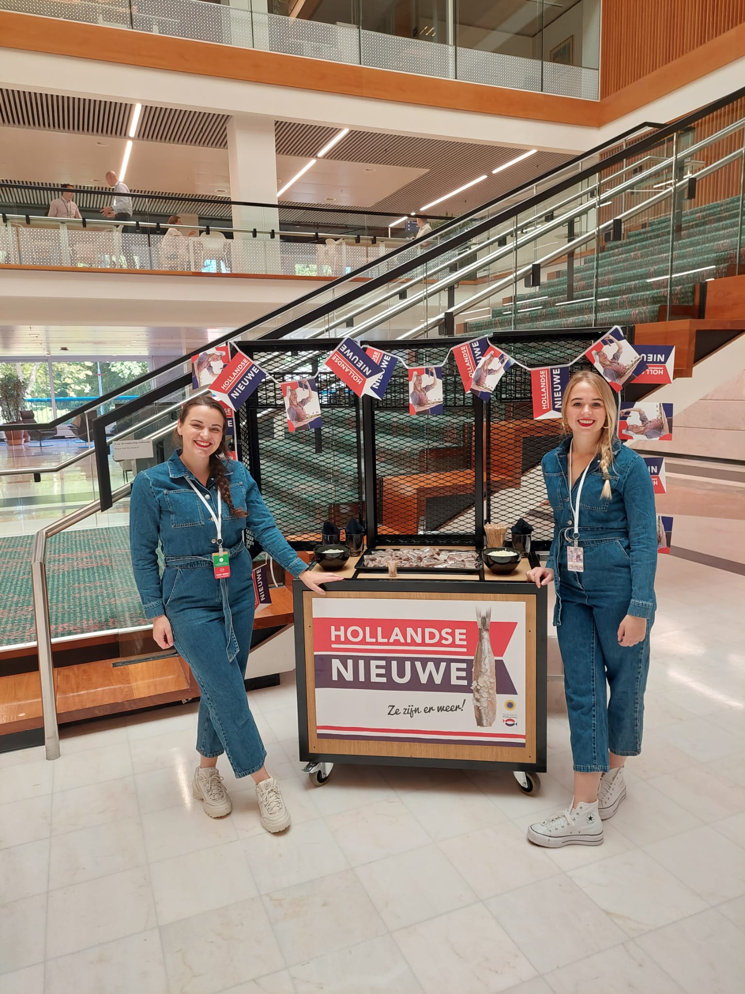 Personeelsfeest Eigen Haard Amsterdam 2017 met hostesses van GoodDay Hospitality